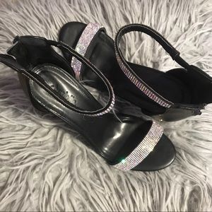 Embellished Two-Piece Dress Sandals